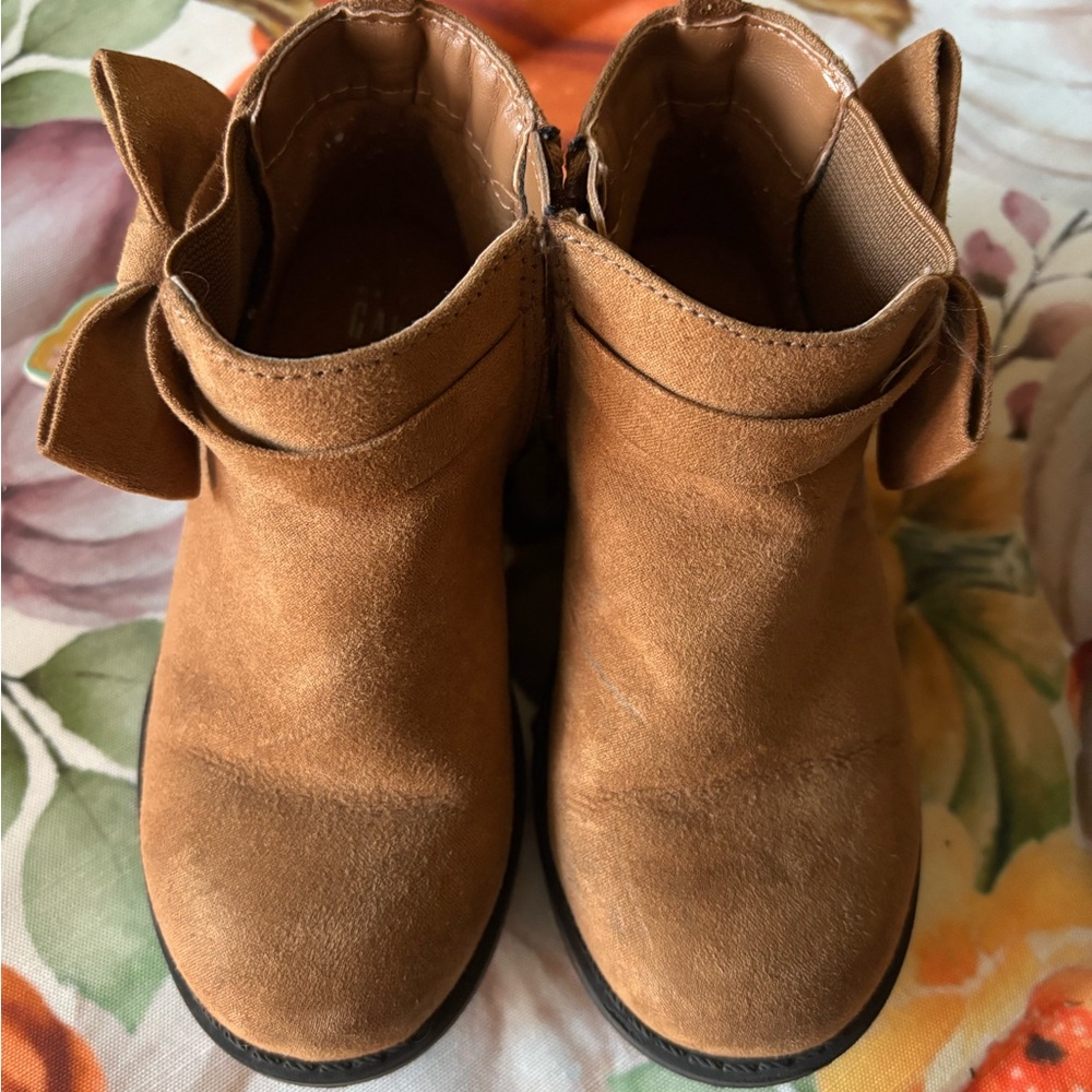 GAP Tan Kids Boots with Bow Detail
